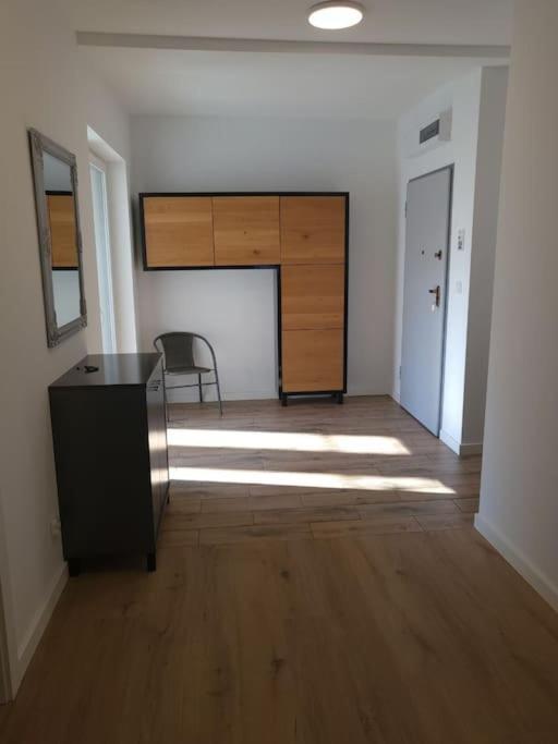 Апартаменты Duzy Apartament W Centrum - 3 Pokoje - Garaz Вроцлав Экстерьер фото